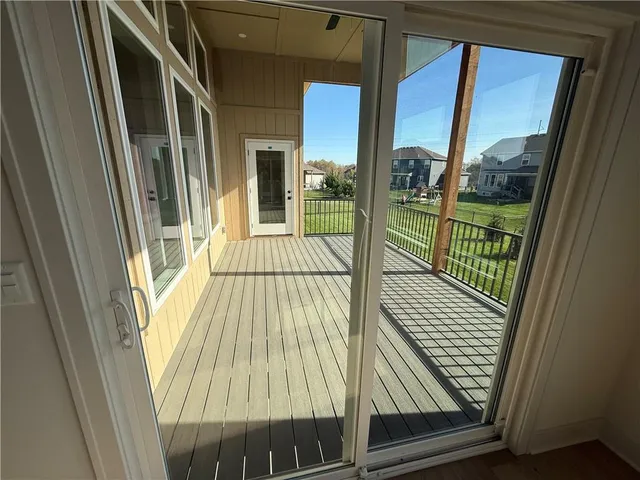 $849,000 | 4604 Northwest Luna Piena Way, Riverside, MO 64150