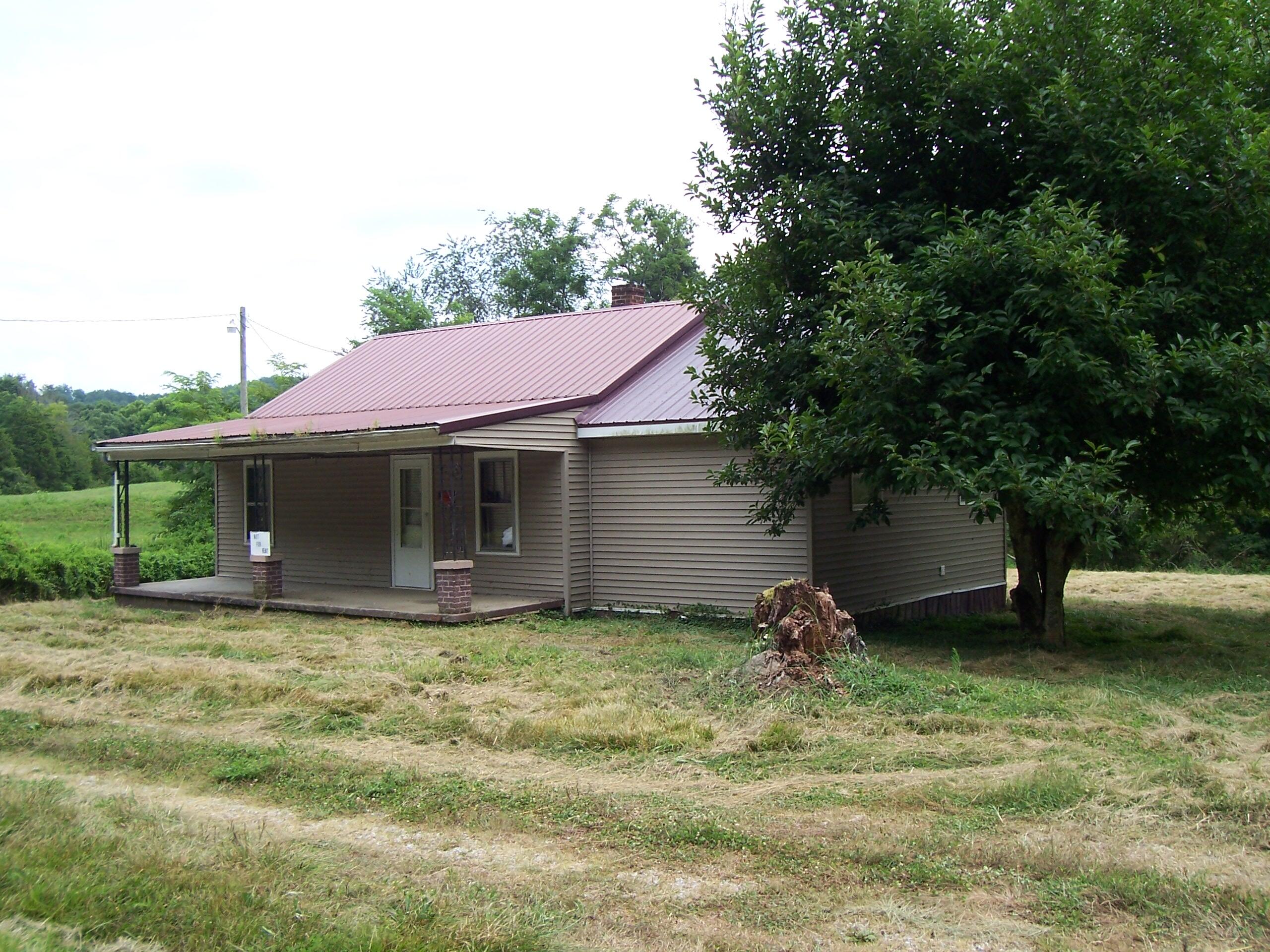 1875 Sportsman Lake Road Lebanon, KY 40033 - Photo 2 of 4 102_7776