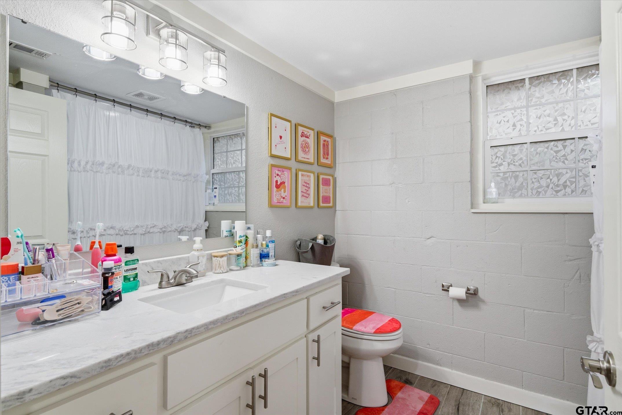 2422 Old Omen Road Tyler, TX 75701 - Photo 27 of 39 Gallery Image 27