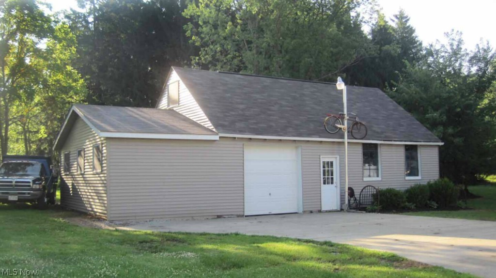 5821 Manchester Road Akron, OH 44319 - Photo 4 of 20