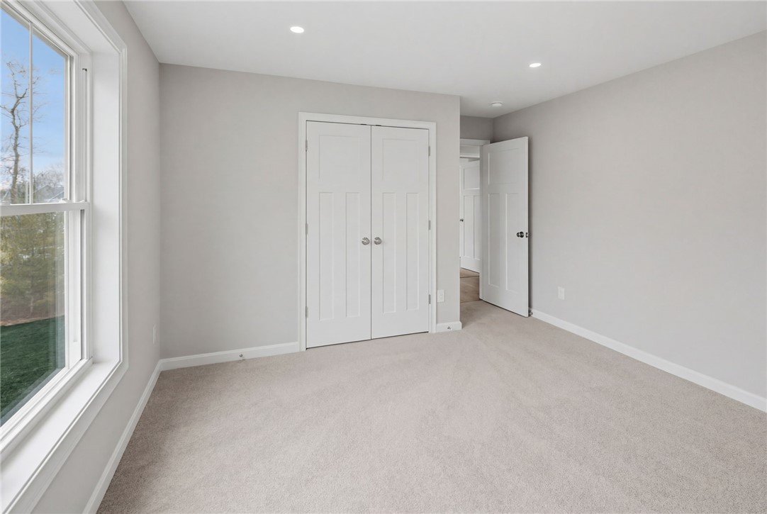 33 Cassidy Trail Coventry, RI 02831 - Photo 31 of 50