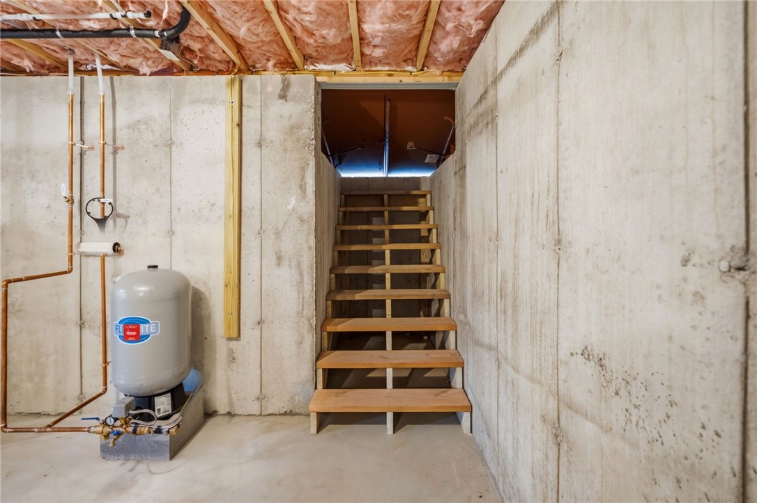 33 Cassidy Trail Coventry, RI 02831 - Photo 45 of 50