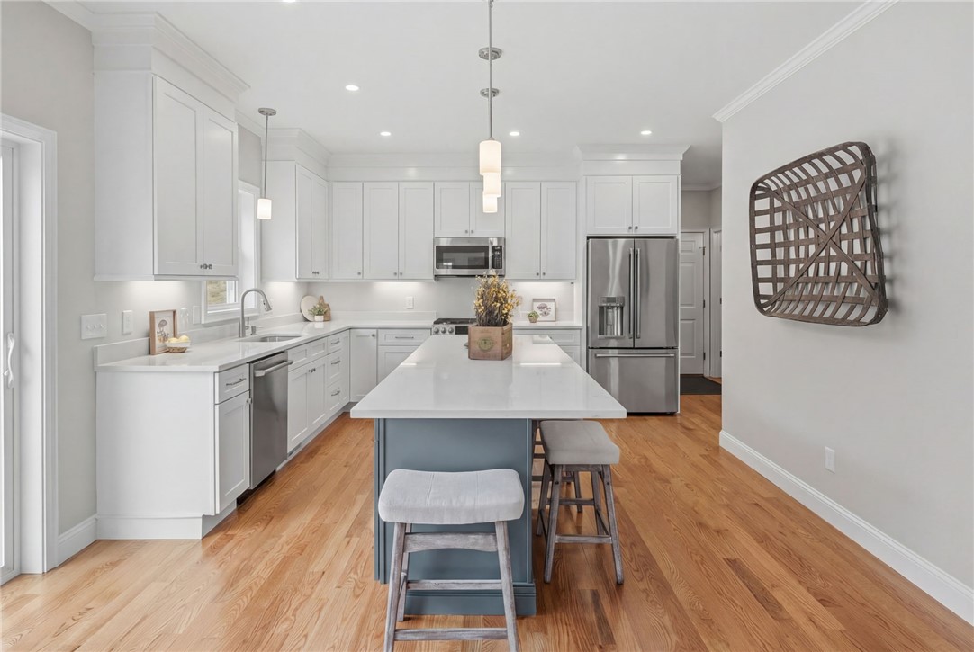 33 Cassidy Trail Coventry, RI 02831 - Photo 6 of 50