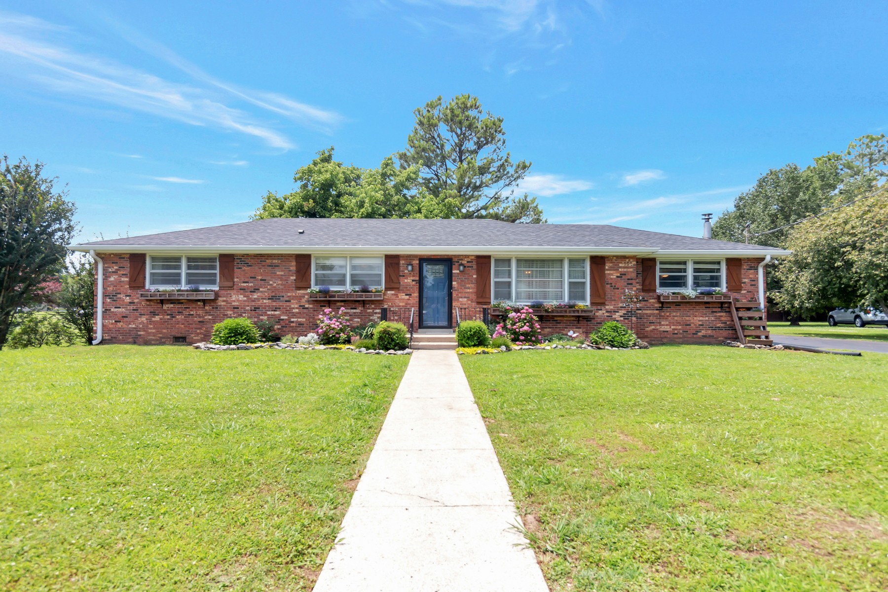 214 Knob Road Lebanon, TN 37087 - Photo 2 of 28 Gallery Image 2