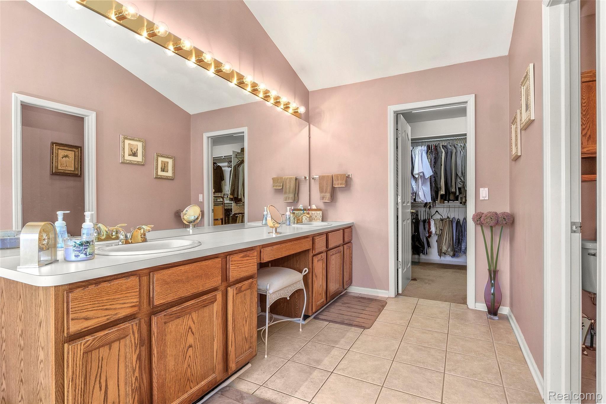 46636 Mornington Road Canton, MI 48188 - Photo 33 of 65 33.jpg
