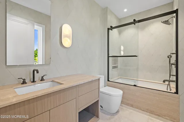 $5,500,000 | 889 Red Oaks Drive, Elberon, NJ 07740