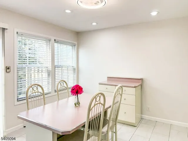 $2,600 | 167 Concordia Circle, Monroe Township, NJ 08831