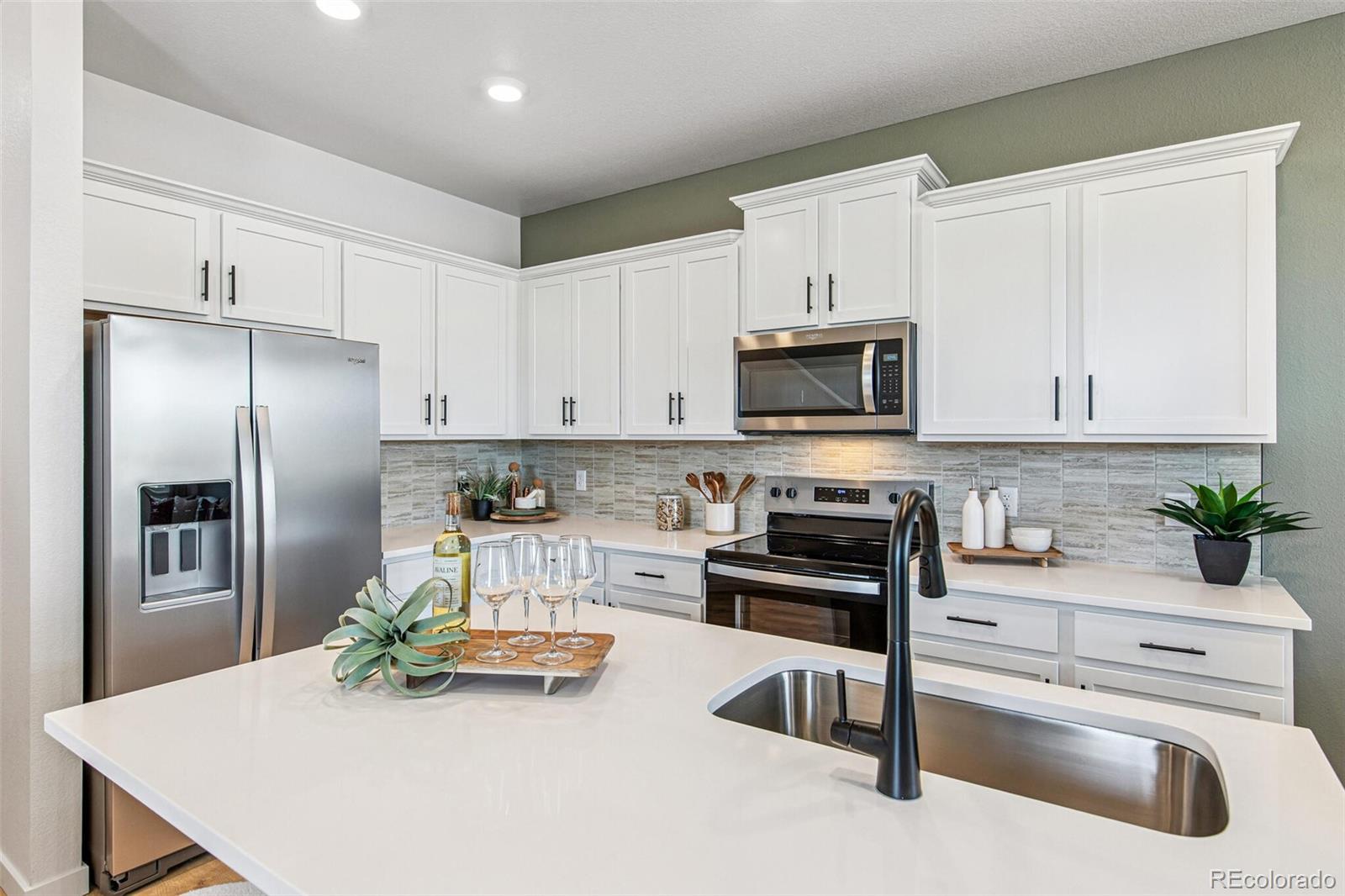 1374 South Chester Street, Unit A Denver, CO 80247 - Photo 11 of 34