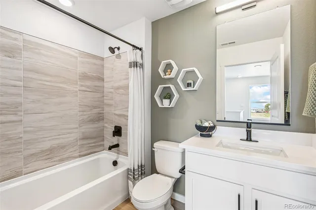 $477,565 | 1374 South Chester Street, Unit A, Denver, CO 80247