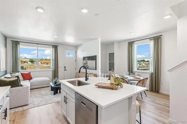 $477,565 | 1374 South Chester Street, Unit A, Denver, CO 80247