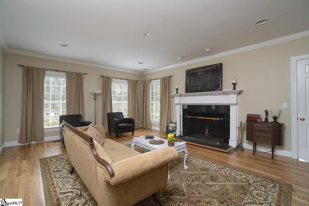 216 Sweetbriar Road Greenville, SC 29615 - Photo 11 of 34 Gallery Image 11