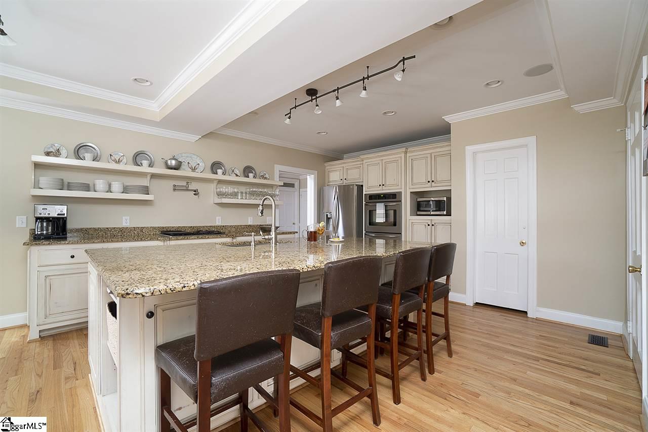 216 Sweetbriar Road Greenville, SC 29615 - Photo 15 of 34 Gallery Image 15