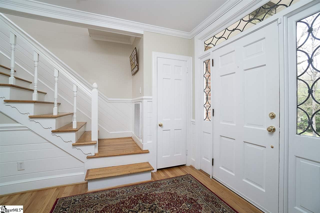 216 Sweetbriar Road Greenville, SC 29615 - Photo 8 of 34 Gallery Image 8
