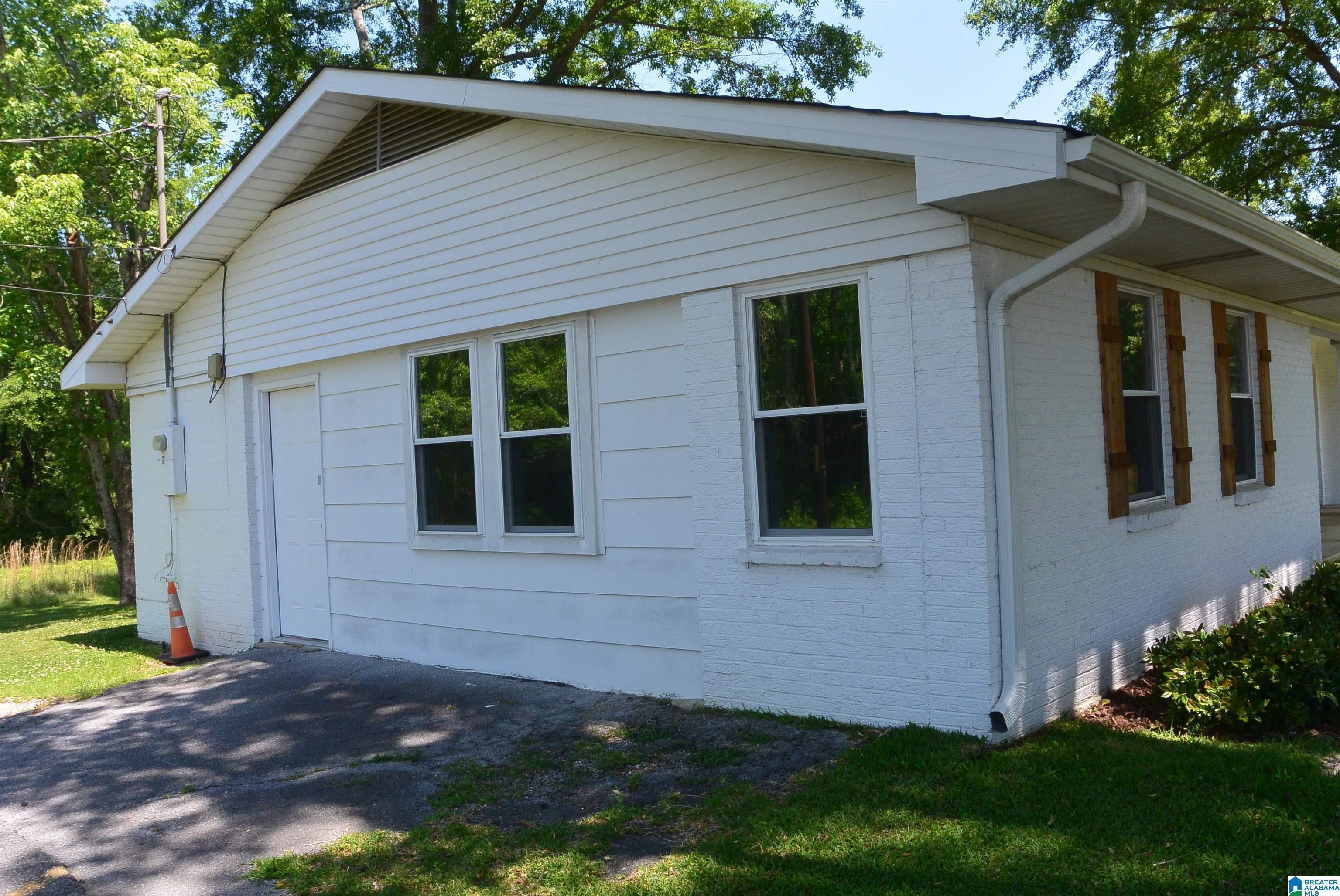 7 Murphy Avenue Brent, AL 35034 - Photo 2 of 19
