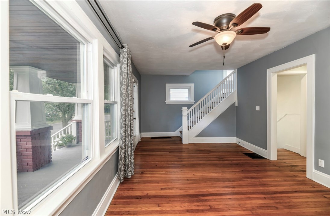 1676 Wood Road Cleveland Heights, OH 44121 - Photo 5 of 23