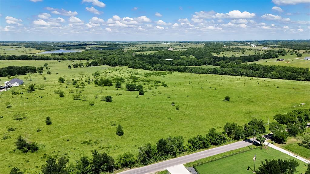 Tbd Alsdorf Road, Unit LOT 1 Ennis, TX 75119 - Photo 2 of 17 a view of a lush green field