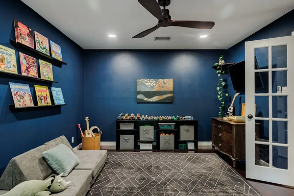 $4,950 | 9101 Heatherwood Drive, Austin, TX 78748