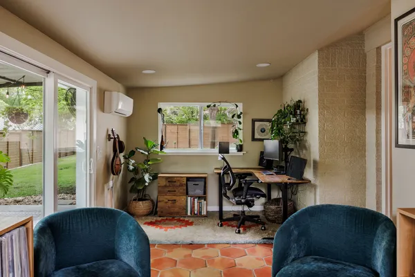 $4,950 | 9101 Heatherwood Drive, Austin, TX 78748