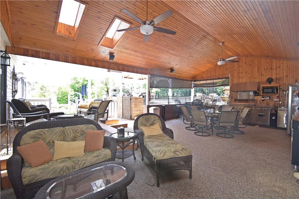 141 Noblestown Road Carnegie, PA 15106 - Photo 6 of 25 Gallery Image 6
