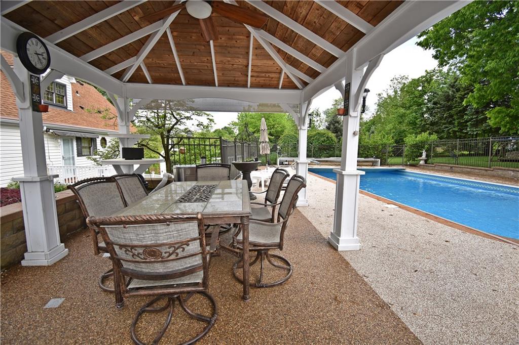 141 Noblestown Road Carnegie, PA 15106 - Photo 8 of 25 Gallery Image 8
