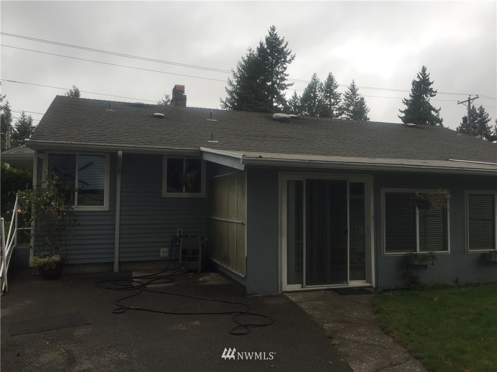 8323 John Dower Road Southwest Lakewood, WA 98499 - Photo 4 of 14 Gallery Image 4