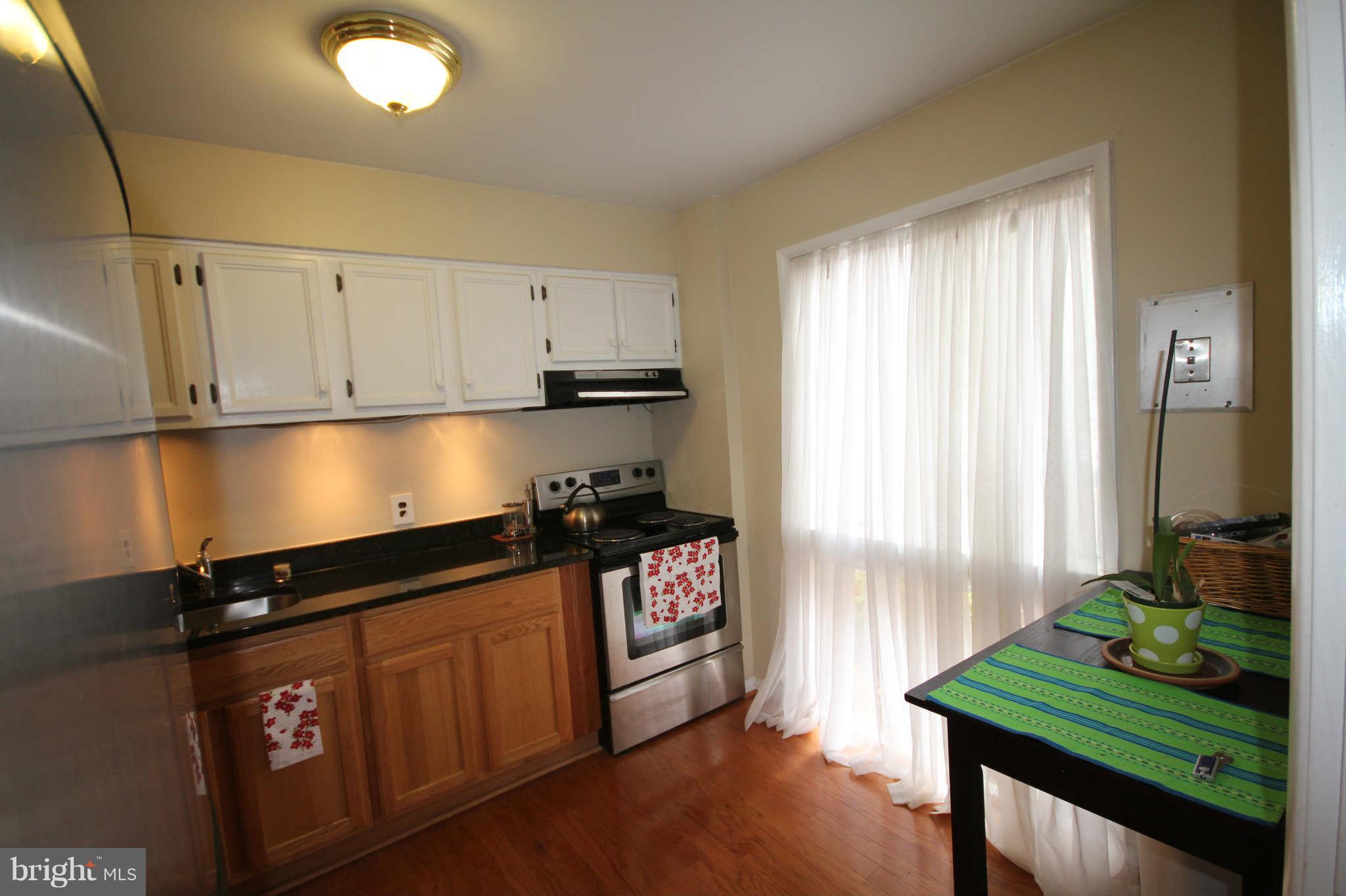 2483 Pyrenees Court Reston, VA 20191 - Photo 3 of 20 Kitchen
