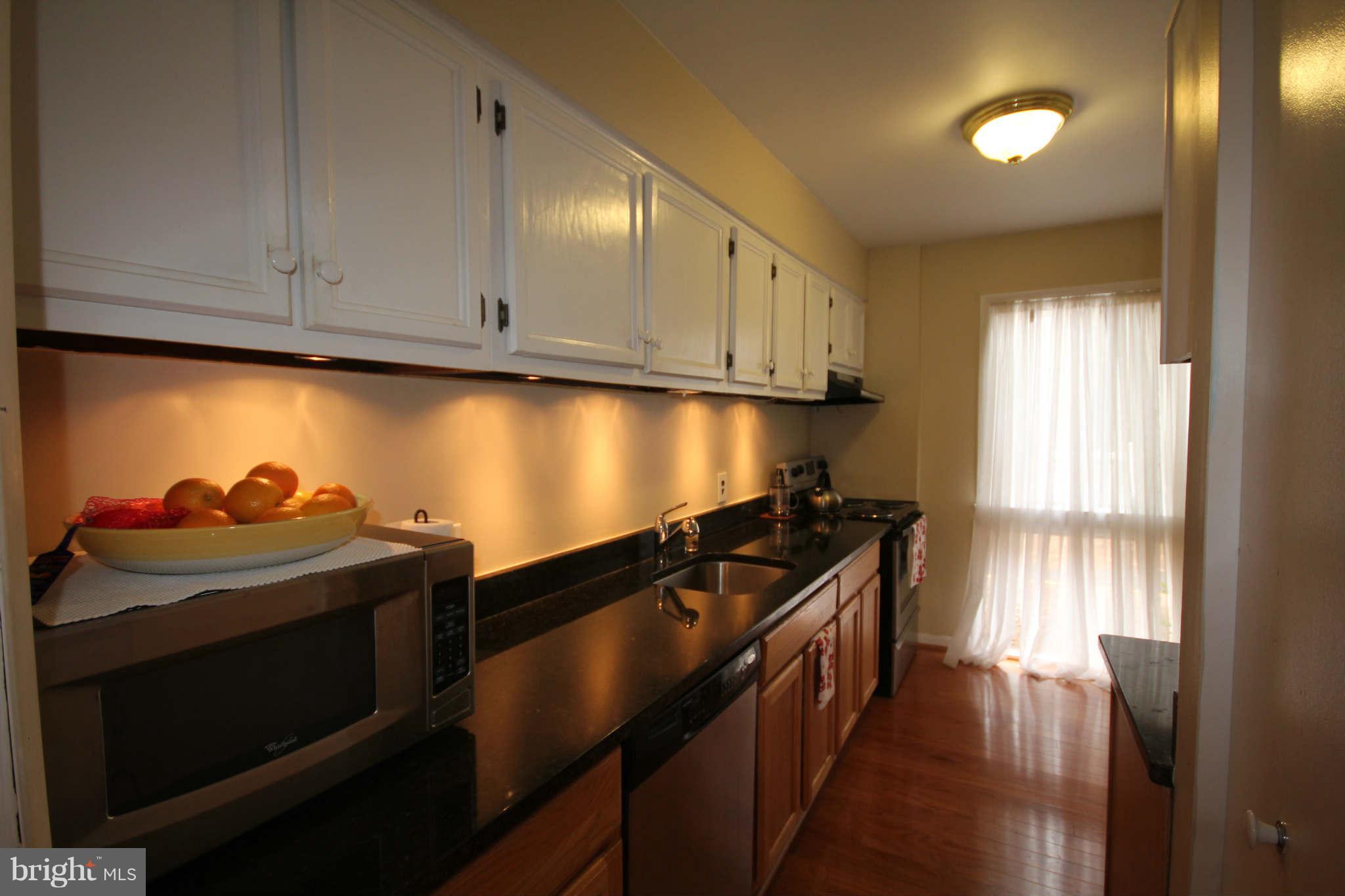 2483 Pyrenees Court Reston, VA 20191 - Photo 5 of 20 Kitchen