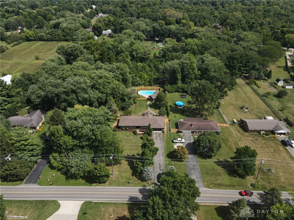 8470 Crossley Road Springboro, OH 45066 - Photo 38 of 46 Gallery Image 38