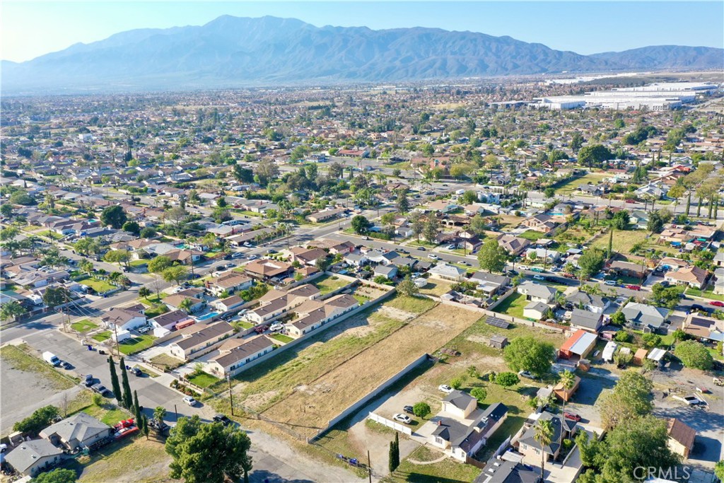 17562 Court Street Fontana, CA 92336 - Photo 11 of 16 an aerial view of residential house and an outdoor space