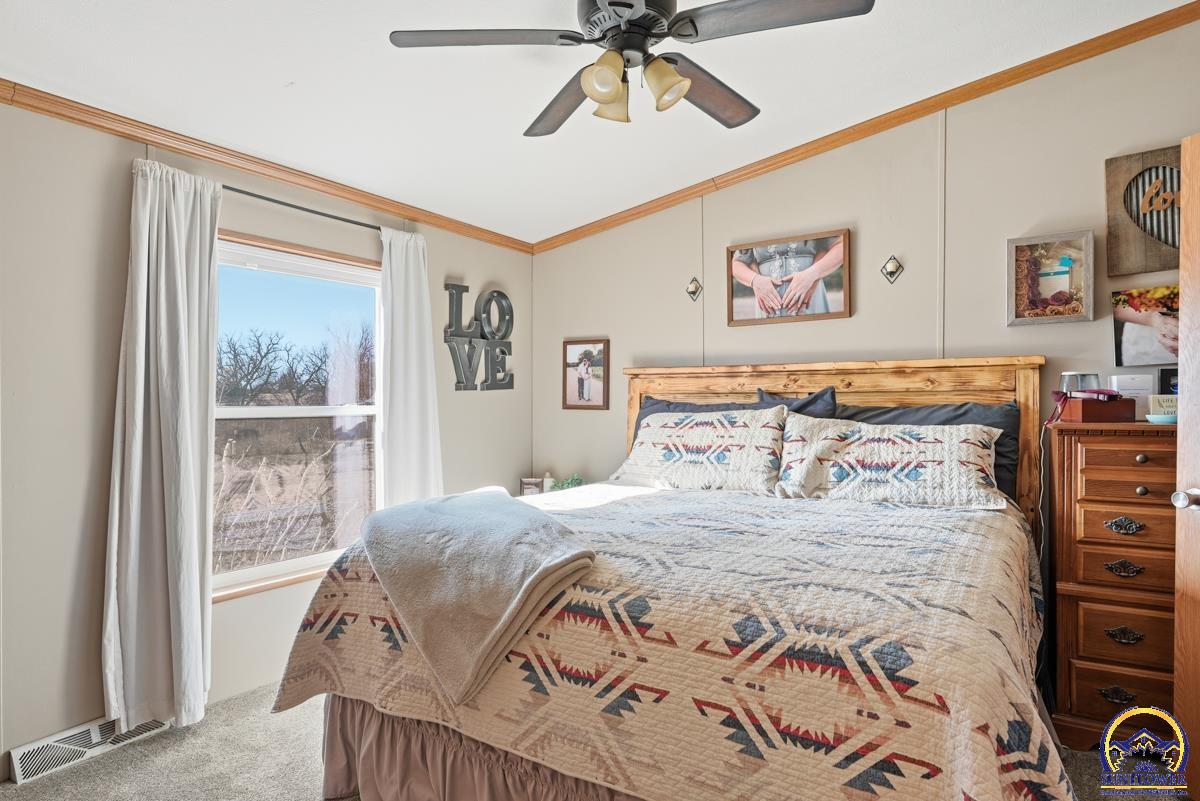 10920 South Jordan Road Wakarusa, KS 66546 - Photo 12 of 29