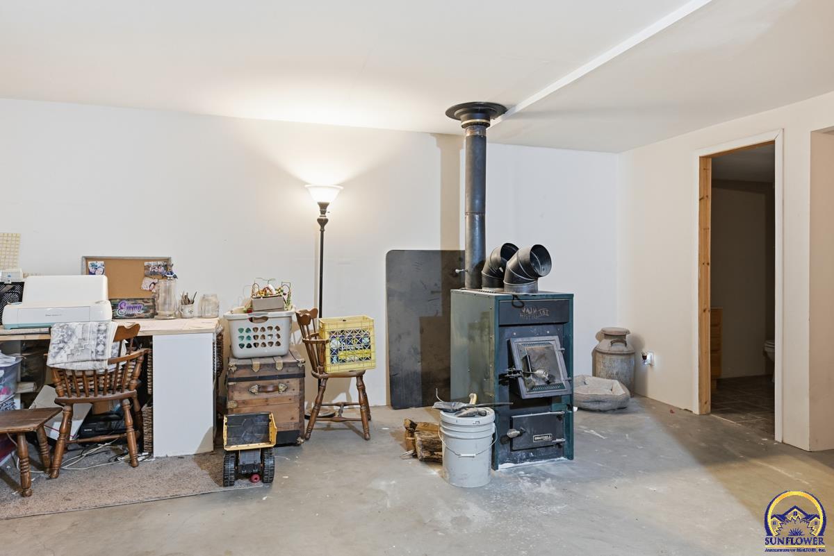 10920 South Jordan Road Wakarusa, KS 66546 - Photo 20 of 29