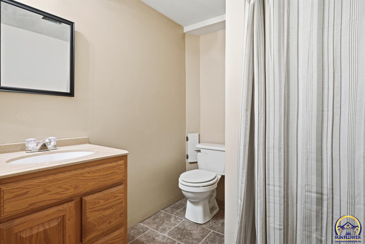 10920 South Jordan Road Wakarusa, KS 66546 - Photo 21 of 29