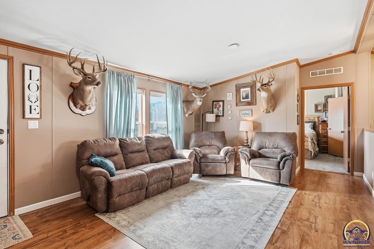 10920 South Jordan Road Wakarusa, KS 66546 - Photo 7 of 29