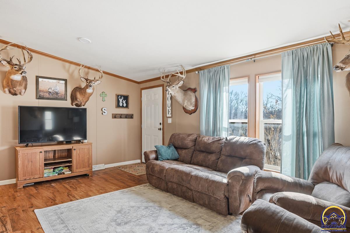 10920 South Jordan Road Wakarusa, KS 66546 - Photo 8 of 29