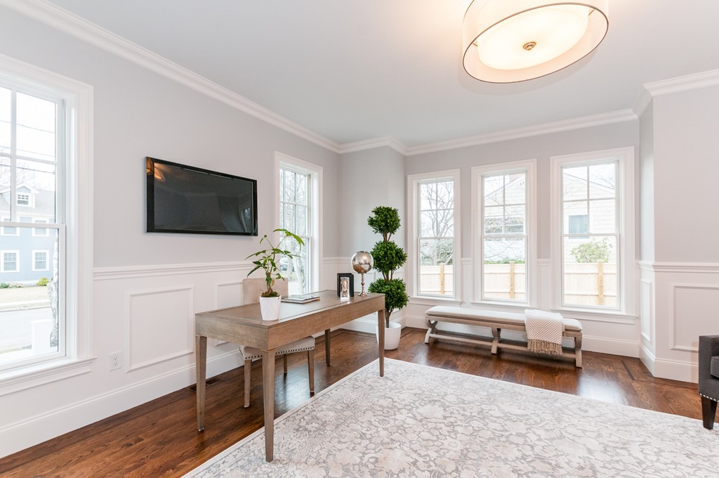 126 Stanley Road Newton, MA 02468 - Photo 5 of 28 Gallery Image 5