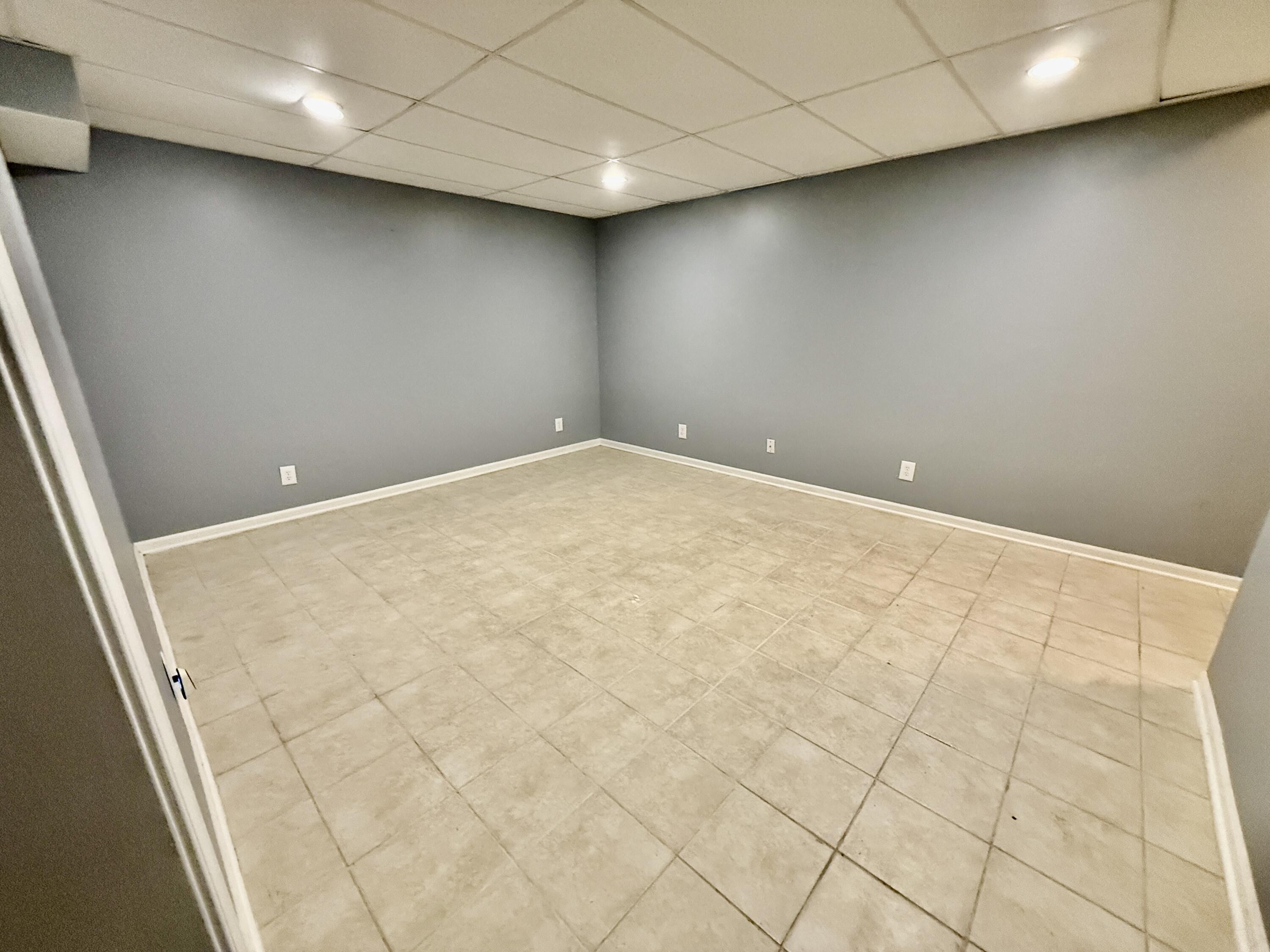 303 Wiley Road, Unit 10 Douglas, MI 49408 - Photo 26 of 43 Family Room