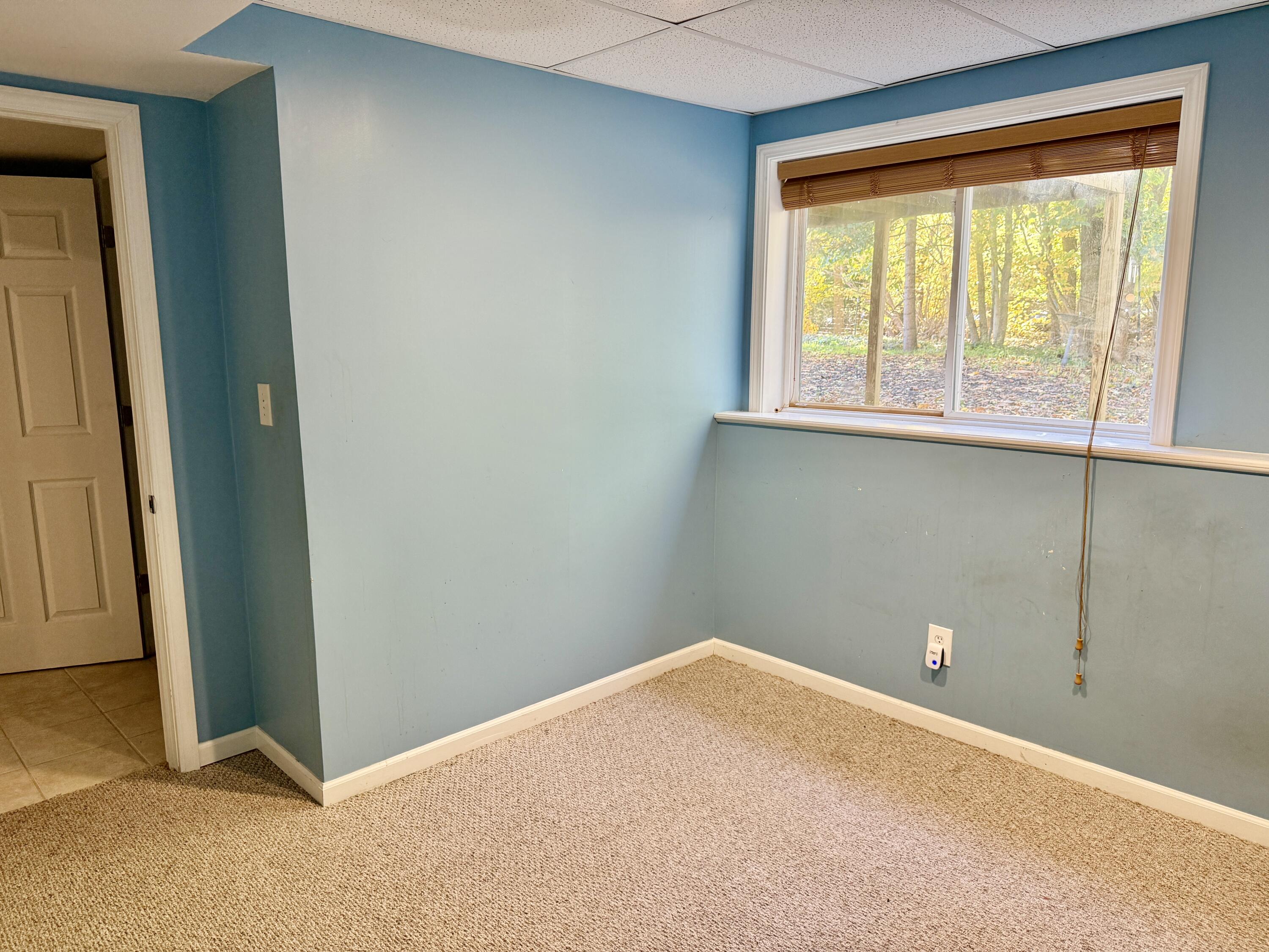 303 Wiley Road, Unit 10 Douglas, MI 49408 - Photo 28 of 43 3rd bedroom