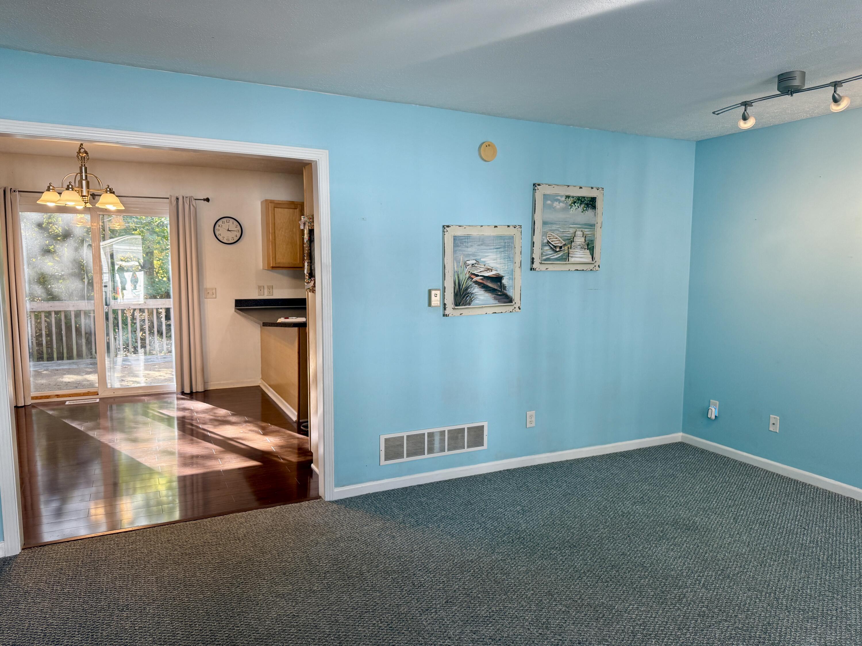 303 Wiley Road, Unit 10 Douglas, MI 49408 - Photo 9 of 43 Living Room