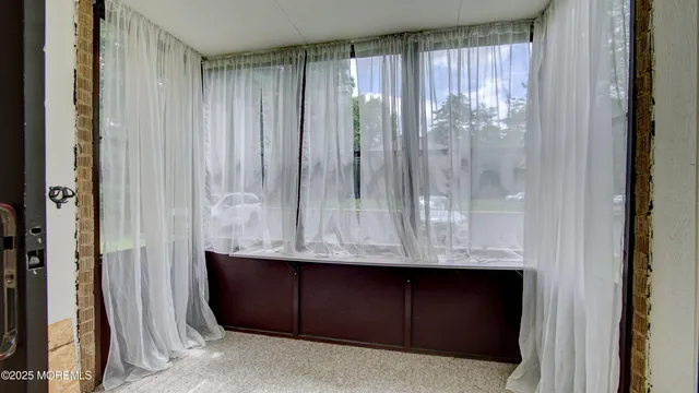 $2,000 | 30 Meadow Green Circle, Unit E, Manalapan, NJ 07726