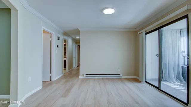 $2,000 | 30 Meadow Green Circle, Unit E, Manalapan, NJ 07726