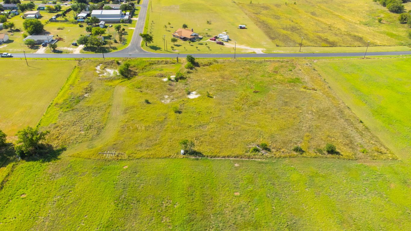 1499 County Road 311 Jarrell, TX 76537 - Photo 9 of 9 a view of an ocean of a building
