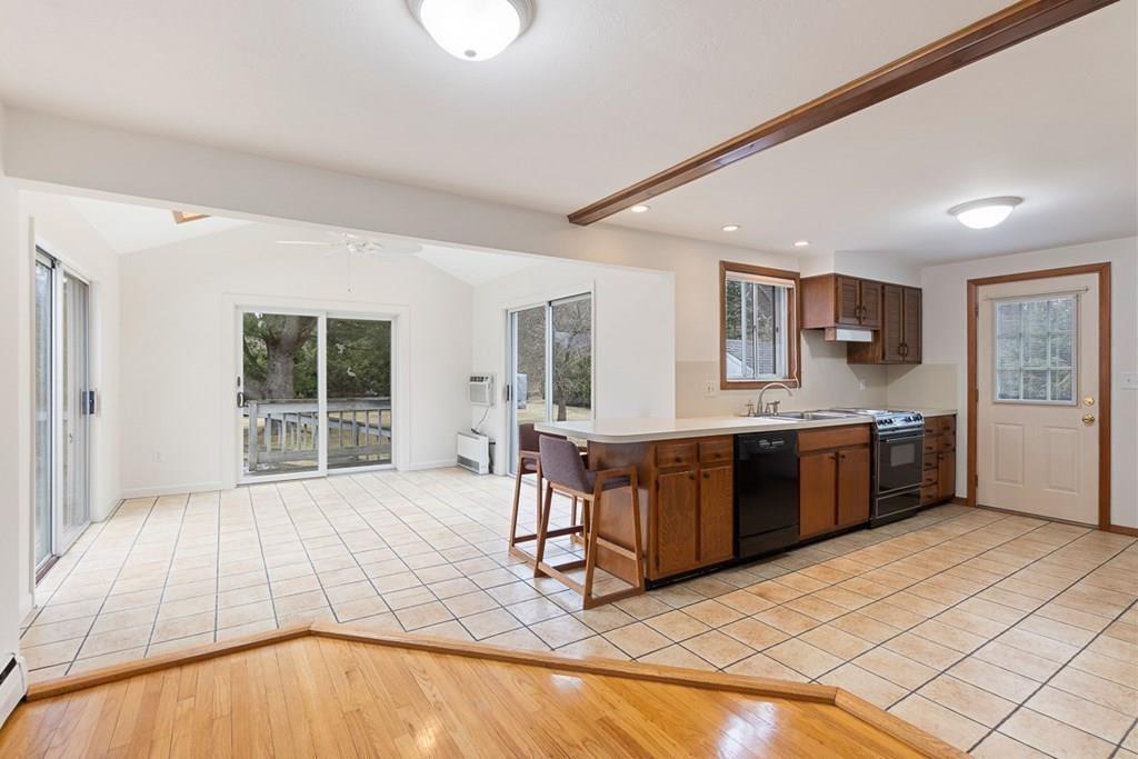 14 Chatham Road Chelmsford, MA 01824 - Photo 8 of 34 Gallery Image 8
