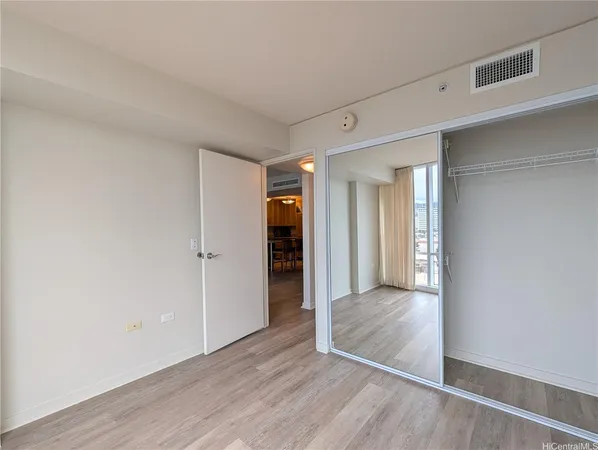 $3,350 | 1296 Kapiolani Boulevard, Unit II809, Honolulu, HI 96814