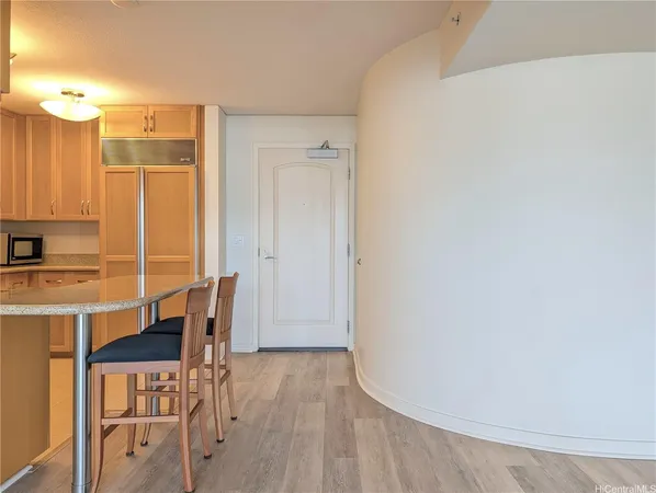 $3,350 | 1296 Kapiolani Boulevard, Unit II809, Honolulu, HI 96814