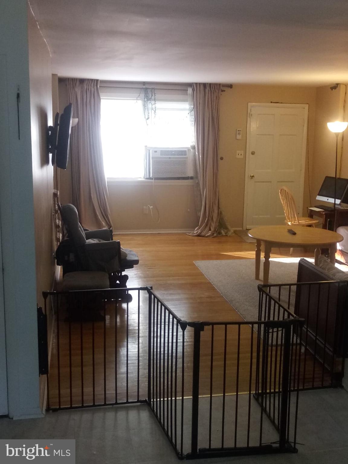 1512 Rainer Road Brookhaven, PA 19015 - Photo 7 of 8