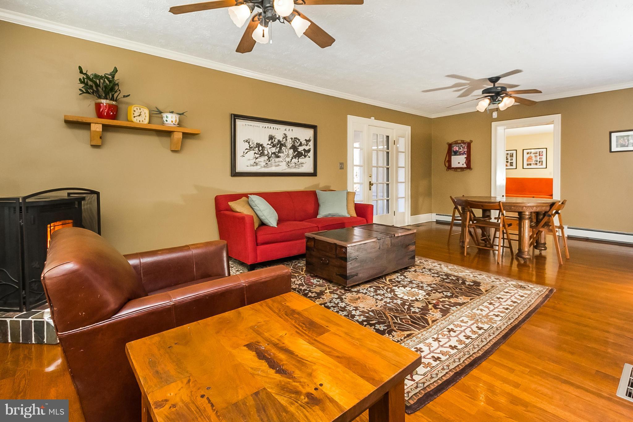 3714 Sweet Air Road Phoenix, MD 21131 - Photo 5 of 20 Living Room