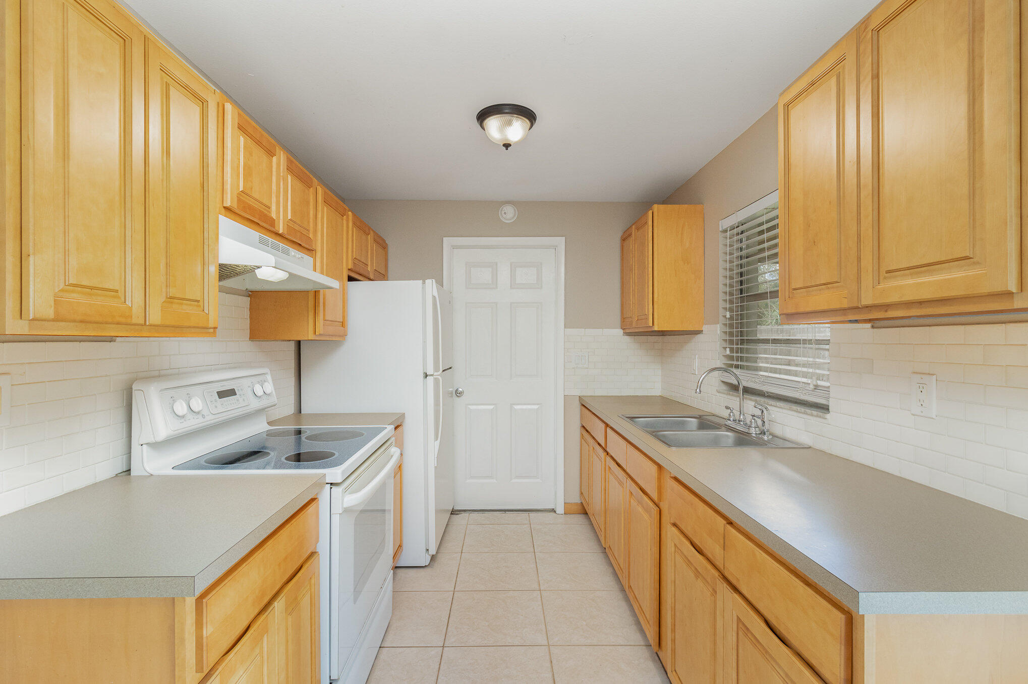 4305 Canela Road Cocoa, FL 32927 - Photo 9 of 25 008_img_2545-edit