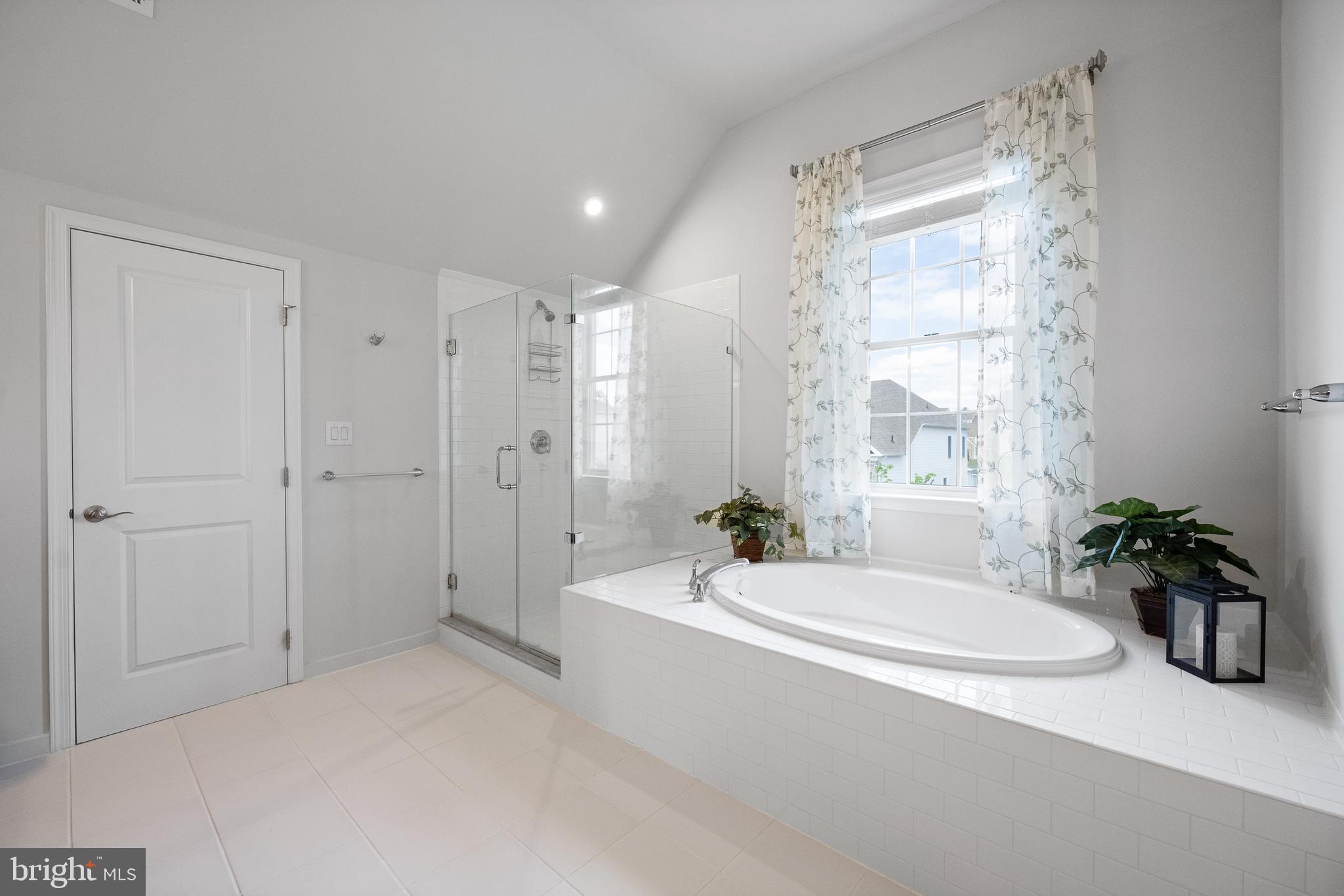 502 Liseter Road Newtown Square, PA 19073 - Photo 28 of 49 Primary bath Kohler soaker tub, frameless shower