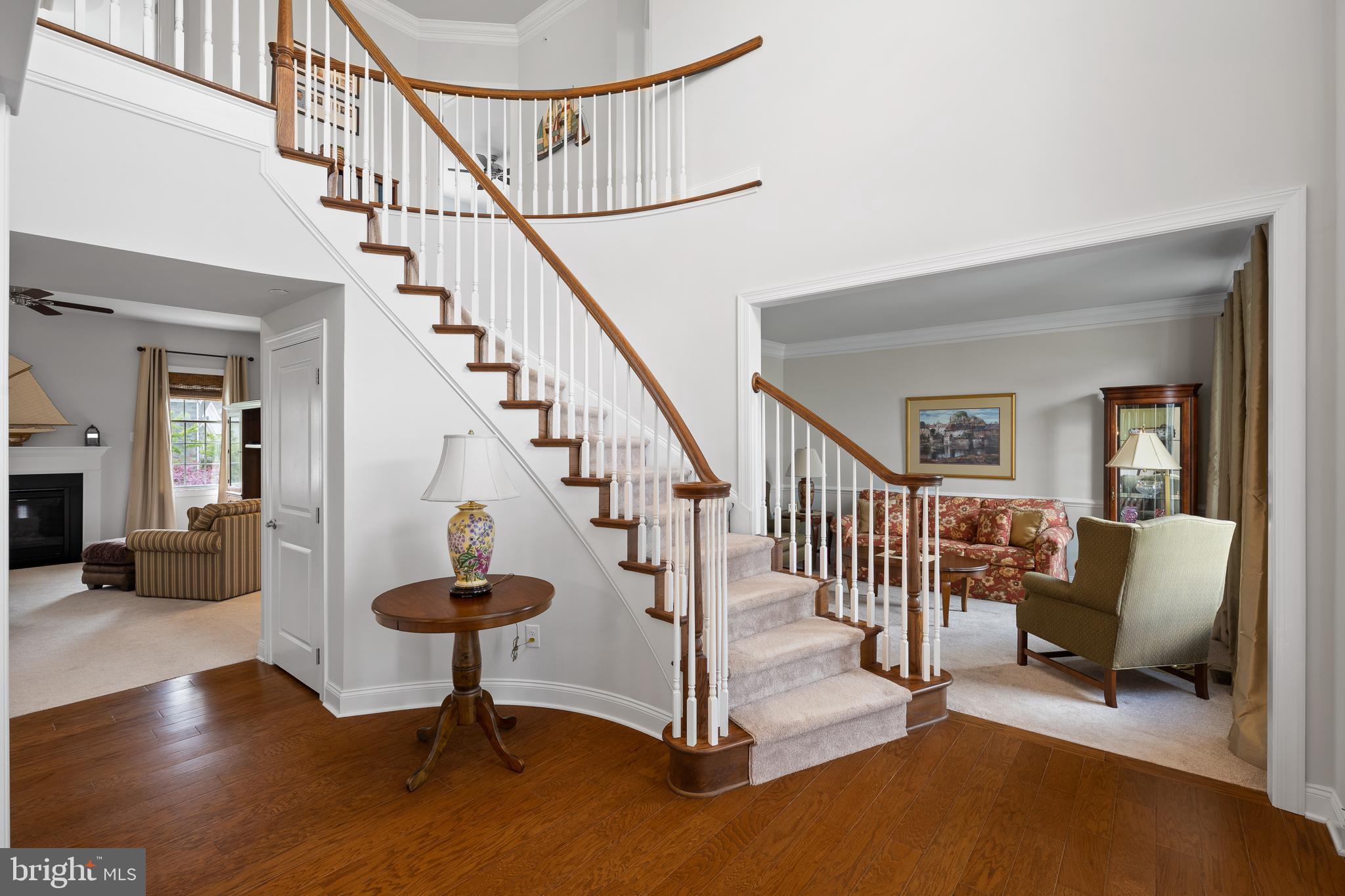 502 Liseter Road Newtown Square, PA 19073 - Photo 4 of 49 curved grand staircase in foyer