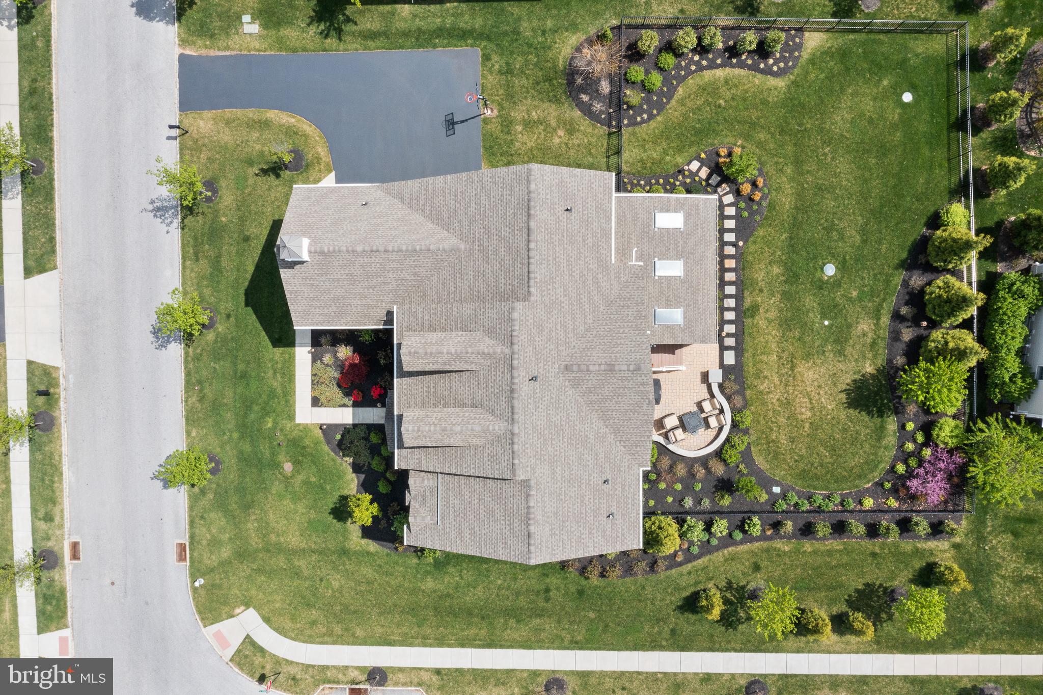 502 Liseter Road Newtown Square, PA 19073 - Photo 44 of 49 Aerial view of home and corner lot with sidewalks